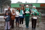  Bursasporlu kad�n ve �ocuklar�n tak�m sevgisi, kar dinlemedi  
