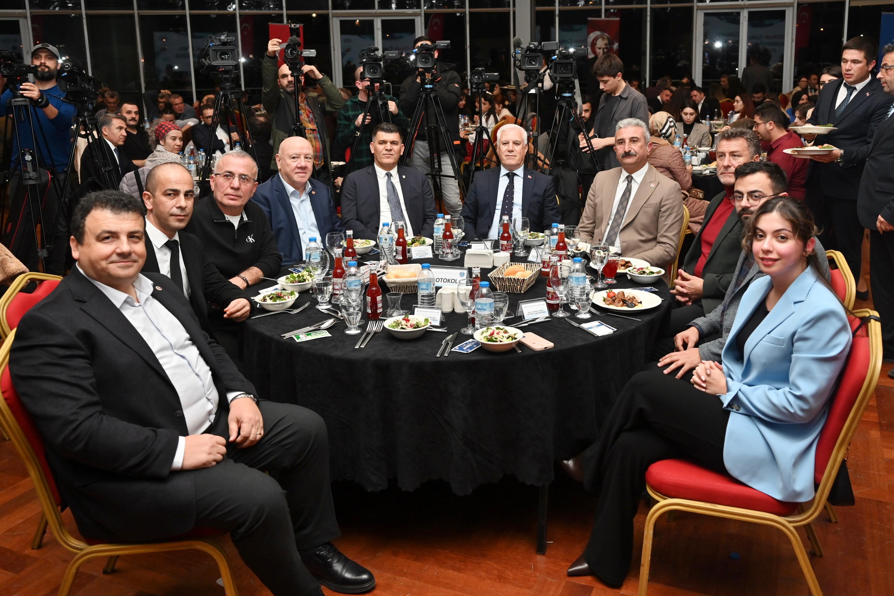 Başkan Bozbey, Çalışan Gazeteciler Günü’nde basın mensuplarıyla buluştu 