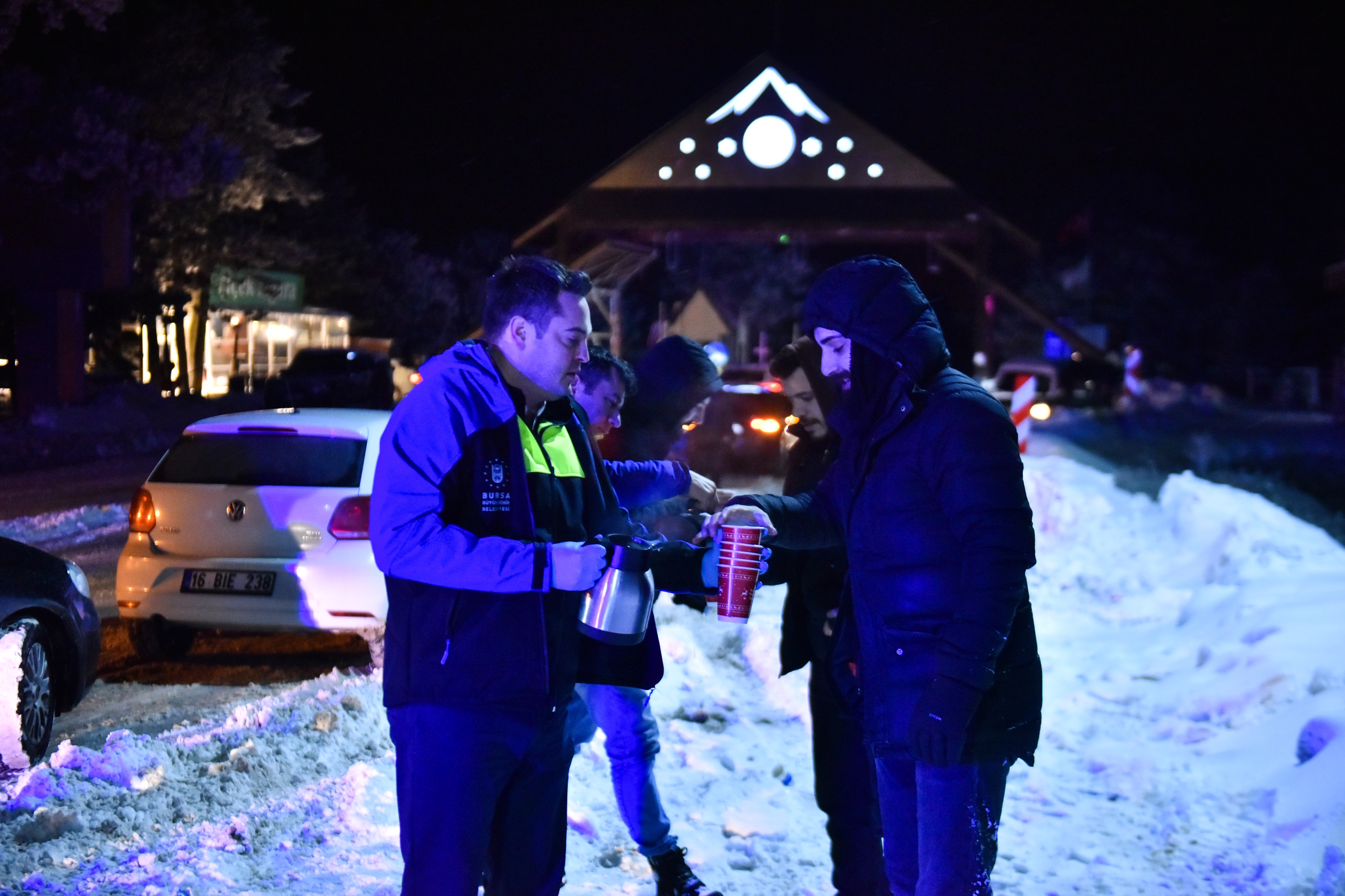 Bursa Büyükşehir sahada, ulaşım yolunda