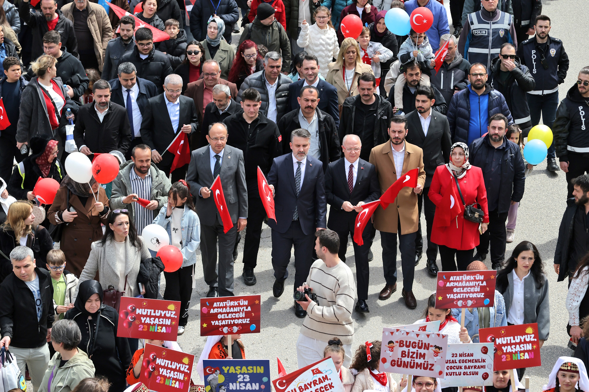 23 Nisan Bursa’da coşkuyla kutlandı 