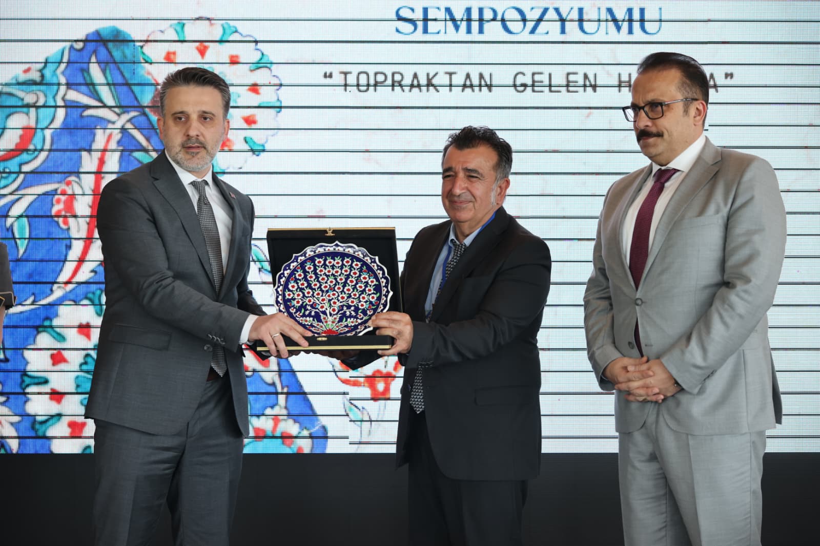 Anadolu’nun seramik kültürü Bursa’da konuşuldu 