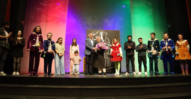 'Birimiz Hepimiz' oyununda prömiyer heyecanı