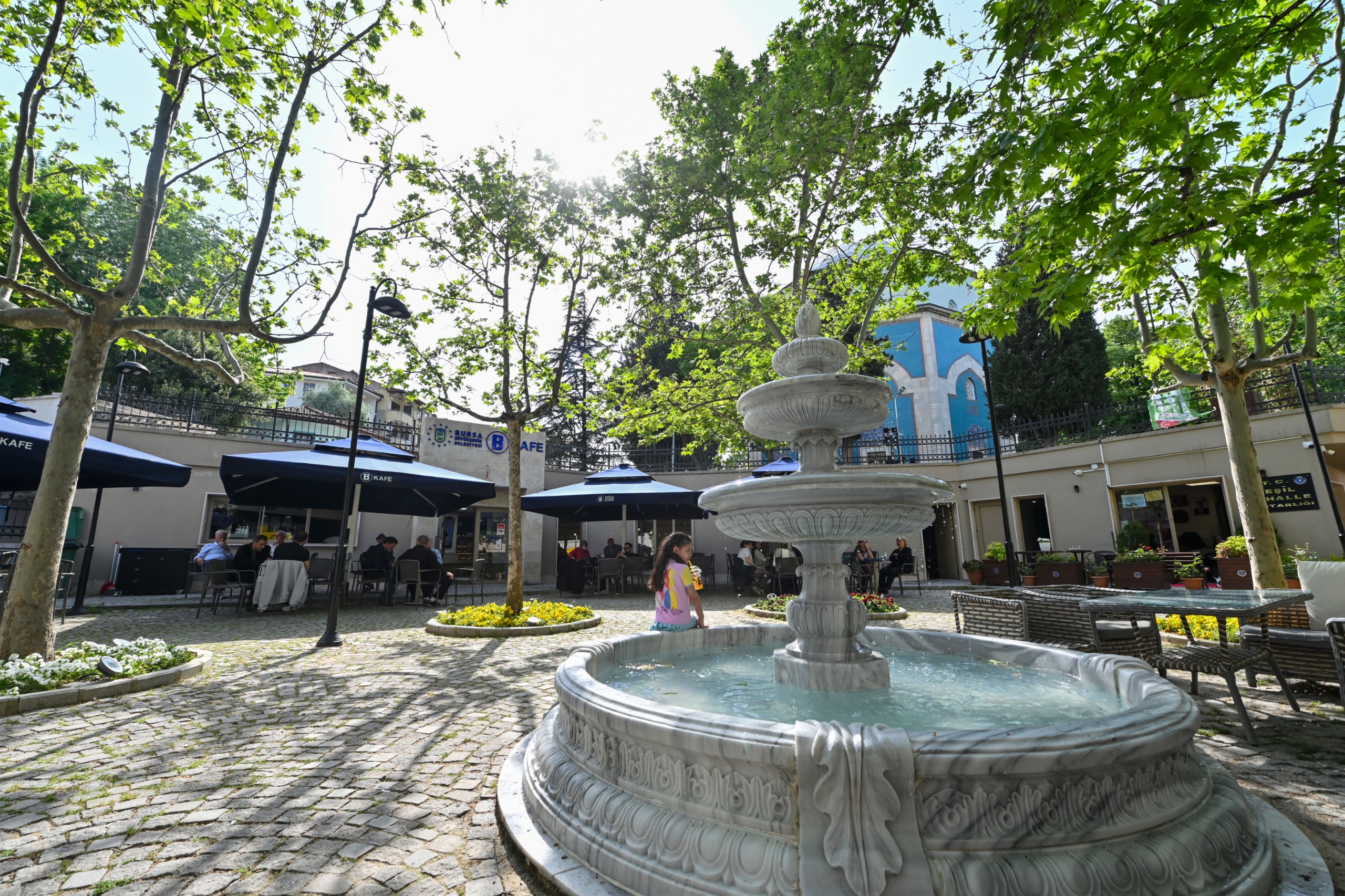 Burfaş B Kafe’ler yoğun ilgi görüyor 
