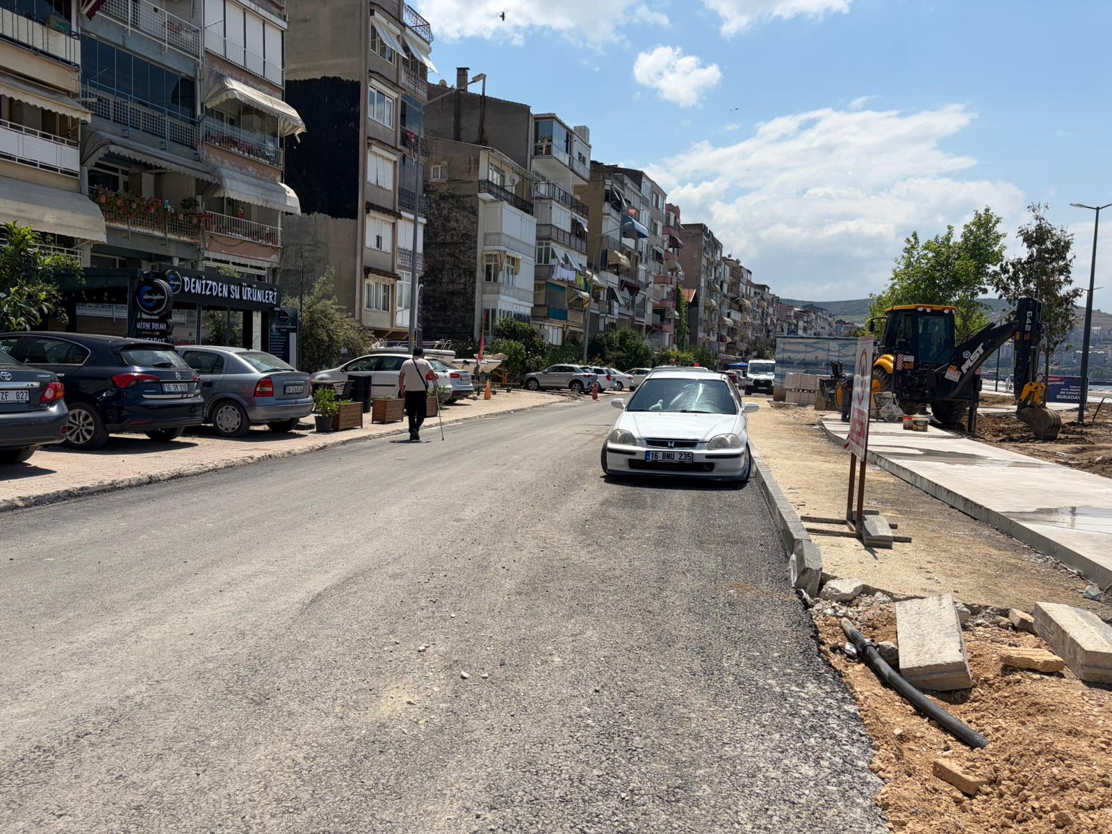 Büyükşehir, Gemlik’te sahil düzenleme çalışmalarına hız verdi