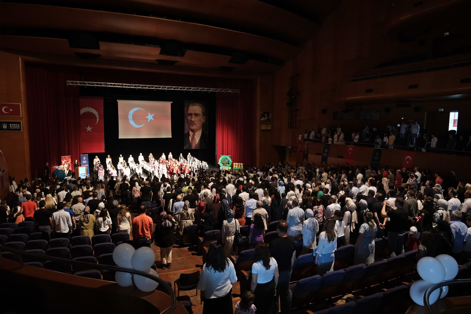 Bursa Yuvam’da yıl sonu coşkusu