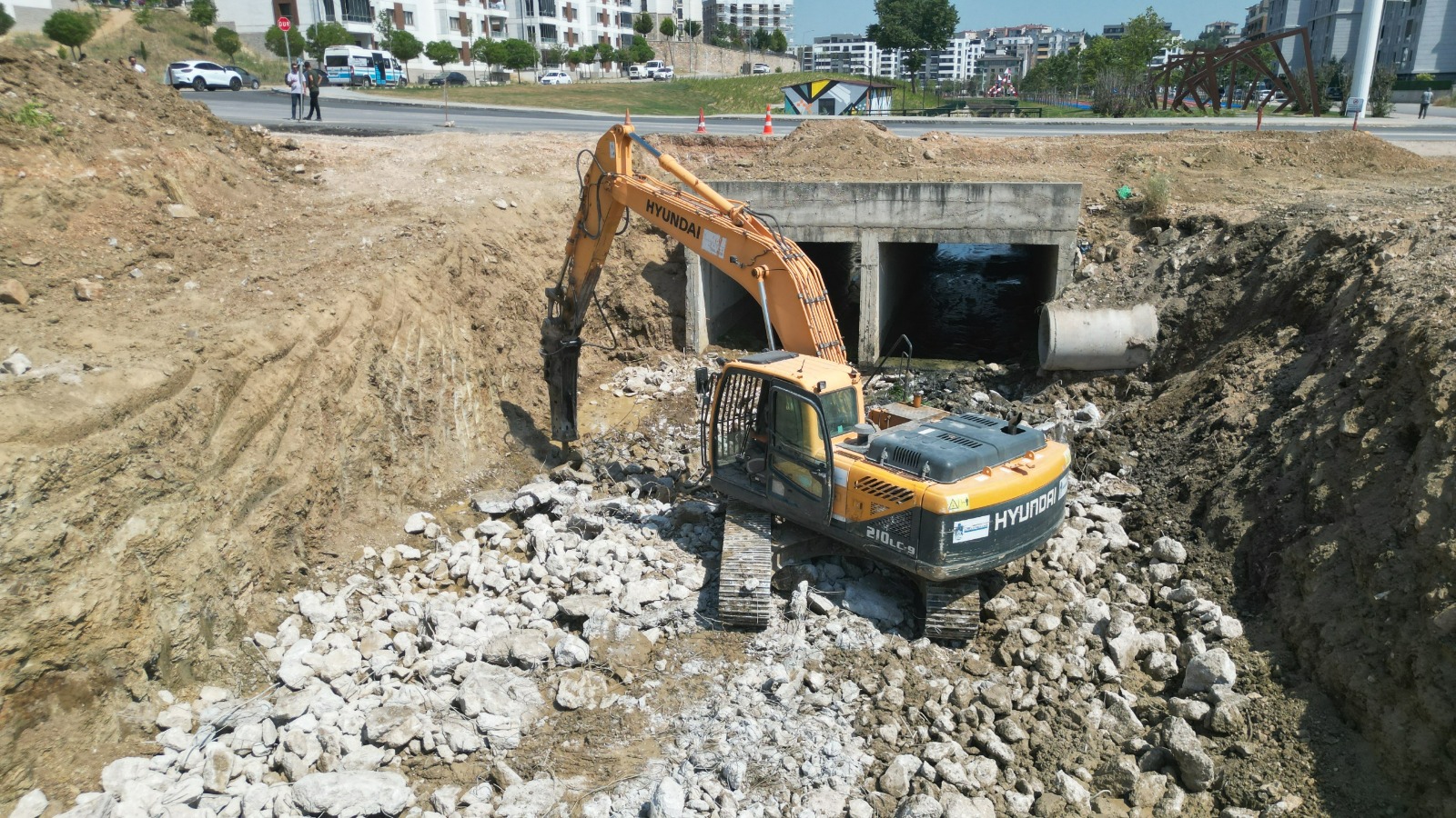 Bursa Balkan Mahallesi’nde Yeni Bulvar İçin Çalışmalar Hızlandı 7 Bursa Balkan Mahallesi’nde Yeni Bulvar İçin Çalışmalar Hızlandı
