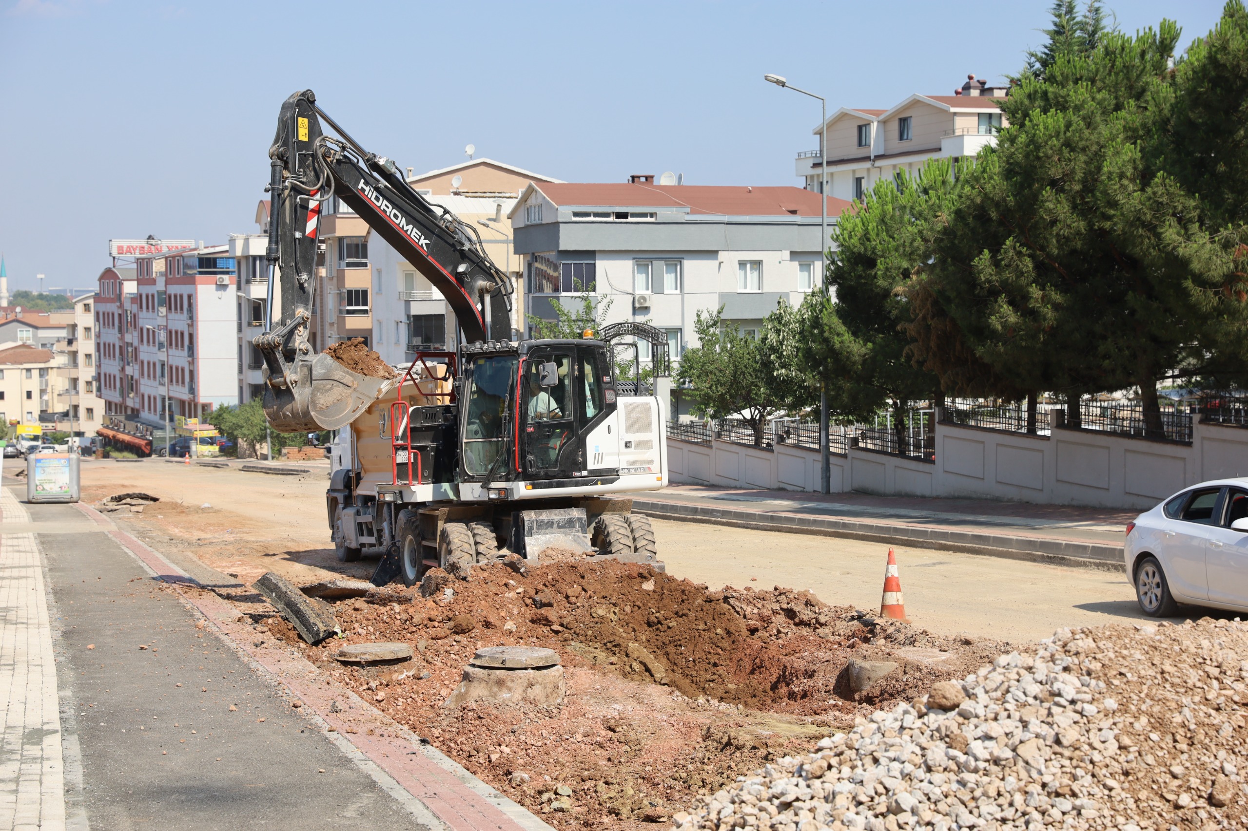 Kestel Eğitim Caddesi Baştan Sona Yenileniyor