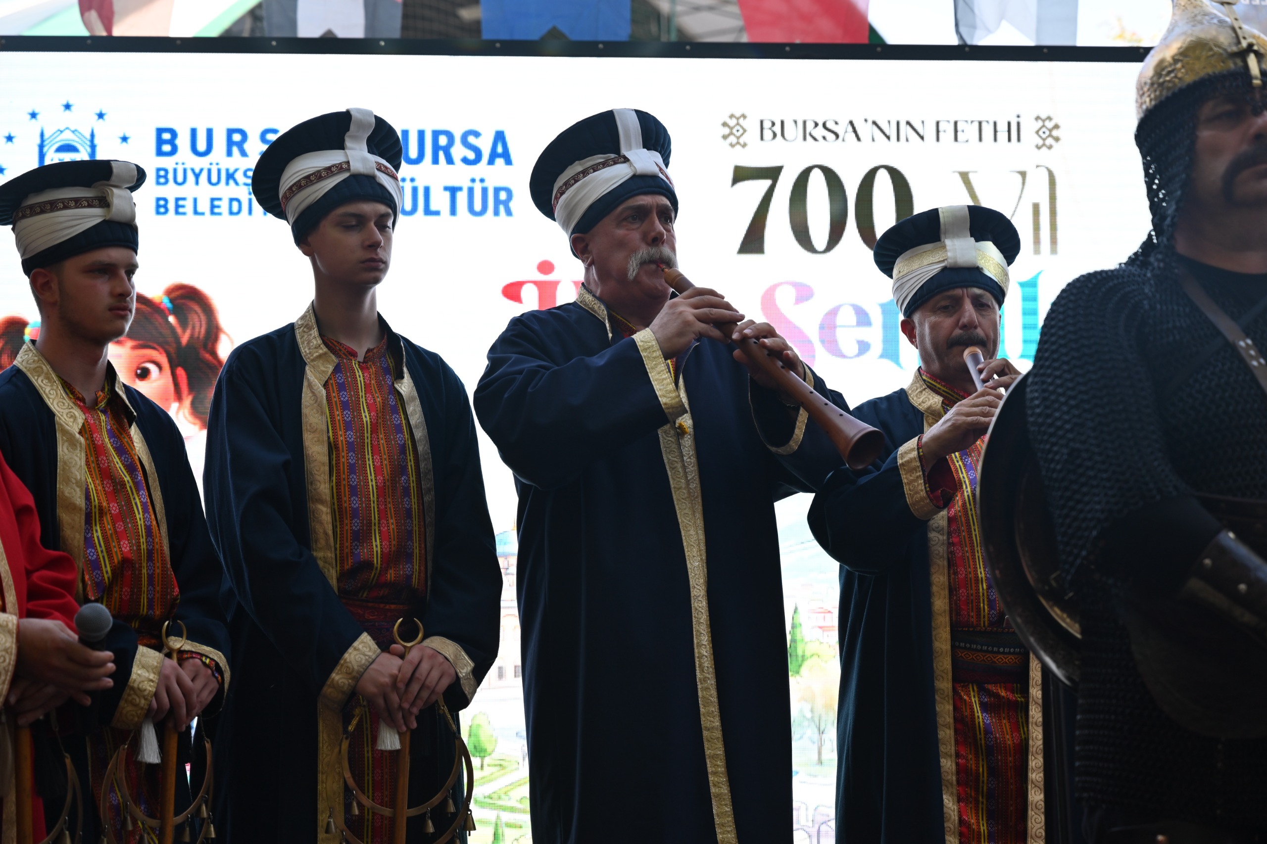 Bursa'nın Fethi'nin 700. Yılı Şenlikleri Osmangazi'de Başladı 4 Bursa'nın Fethi'nin 700. Yılı Şenlikleri Osmangazi'de Başladı