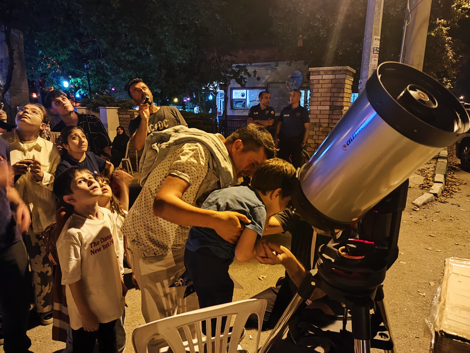 Orhaneli'nde MobilFest 2026 Bilimle Dolu Bir Gece Yaşattı 4 Orhaneli'nde MobilFest 2026 Bilimle Dolu Bir Gece Yaşattı
