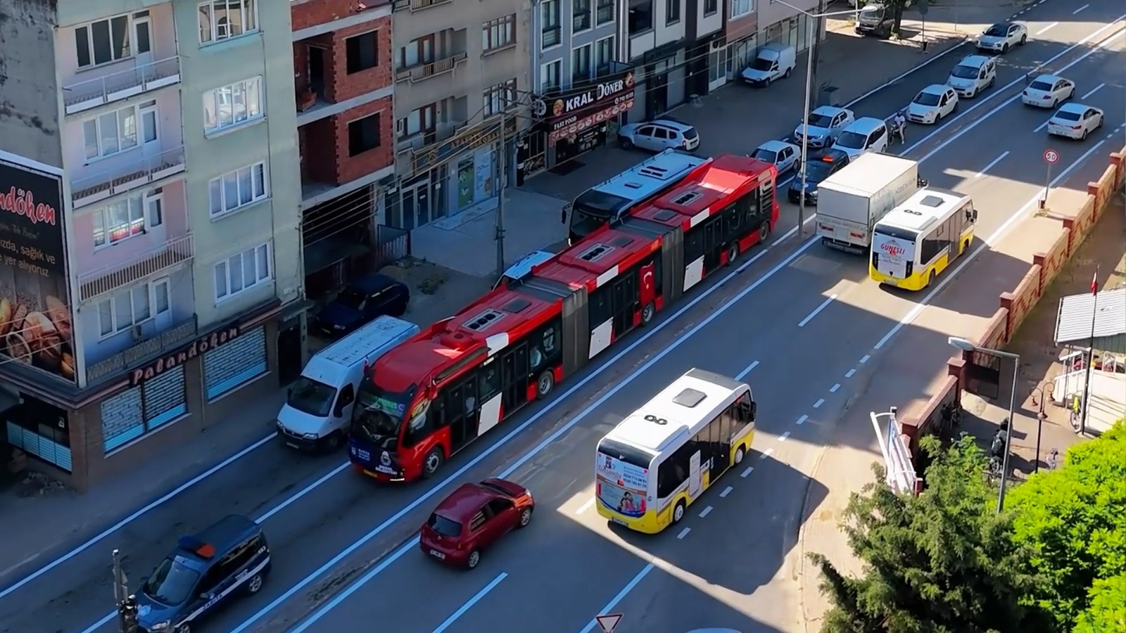 İnegöl’de Metrobüs Dönemi Başlıyor: İlk Test Sürüşü Yapıldı