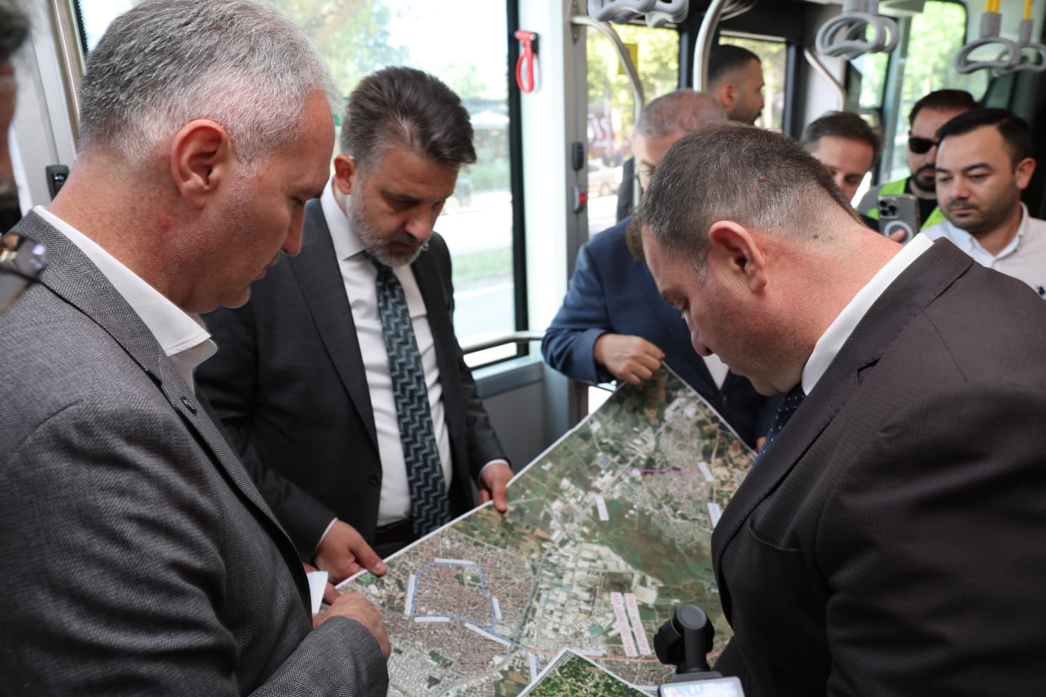 İnegöl’de Metrobüs Dönemi Başlıyor: İlk Test Sürüşü Yapıldı