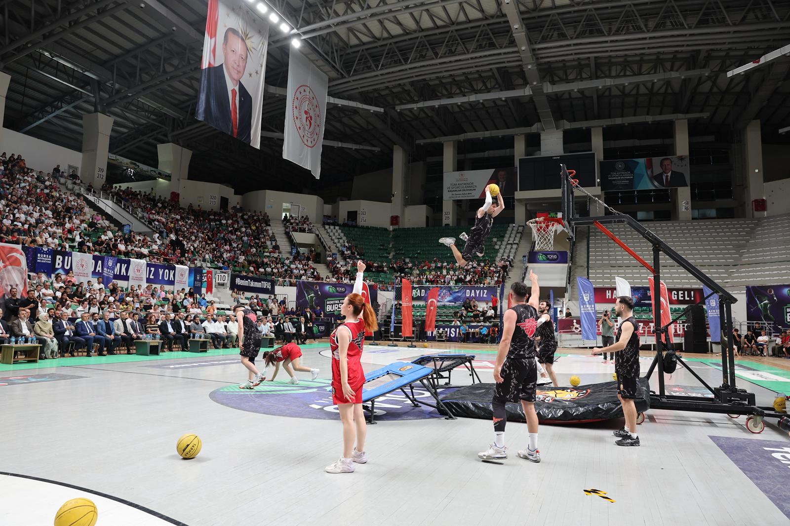 Bursa’da 30 Bin Çocuk Yaz Tatilini Sporla Değerlendirecek 9 Bursa’da 30 Bin Çocuk Yaz Tatilini Sporla Değerlendirecek