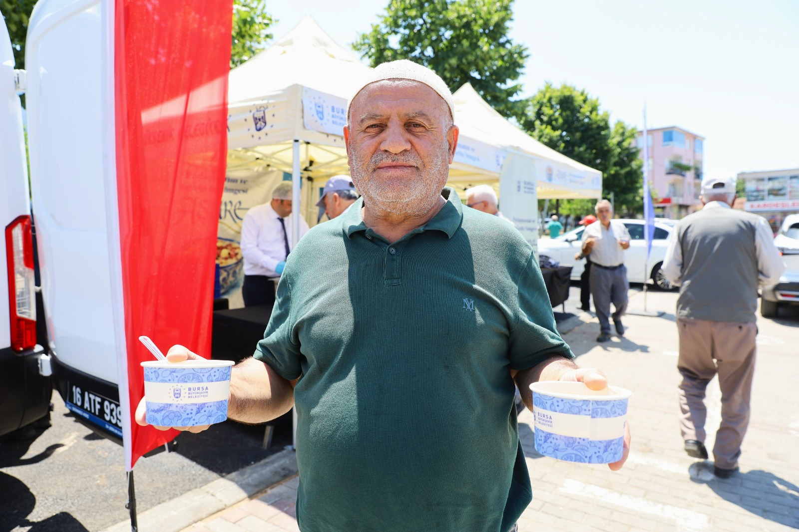 Aşure geleneği Şirinevler'de yaşatıldı