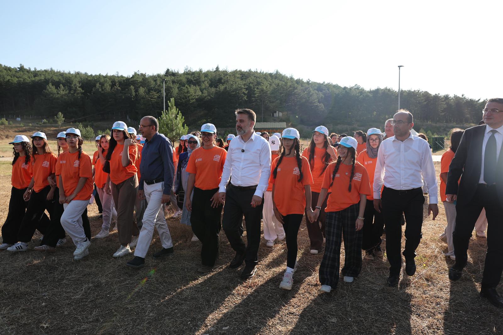 Başkan Vekili Biba: Bursalı Gençler Göynükbelen Kampında Şanslı 4 Başkan Vekili Biba: Bursalı Gençler Göynükbelen Kampında Şanslı