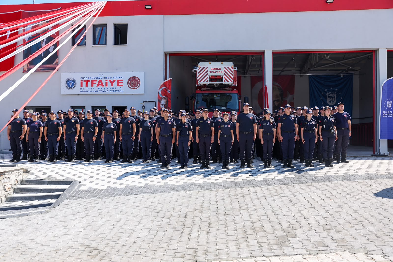 Büyükorhan’a Yeni ve Tam Donanımlı İtfaiye Hizmet Binası Açıldı 5 Büyükorhan’a Yeni ve Tam Donanımlı İtfaiye Hizmet Binası Açıldı