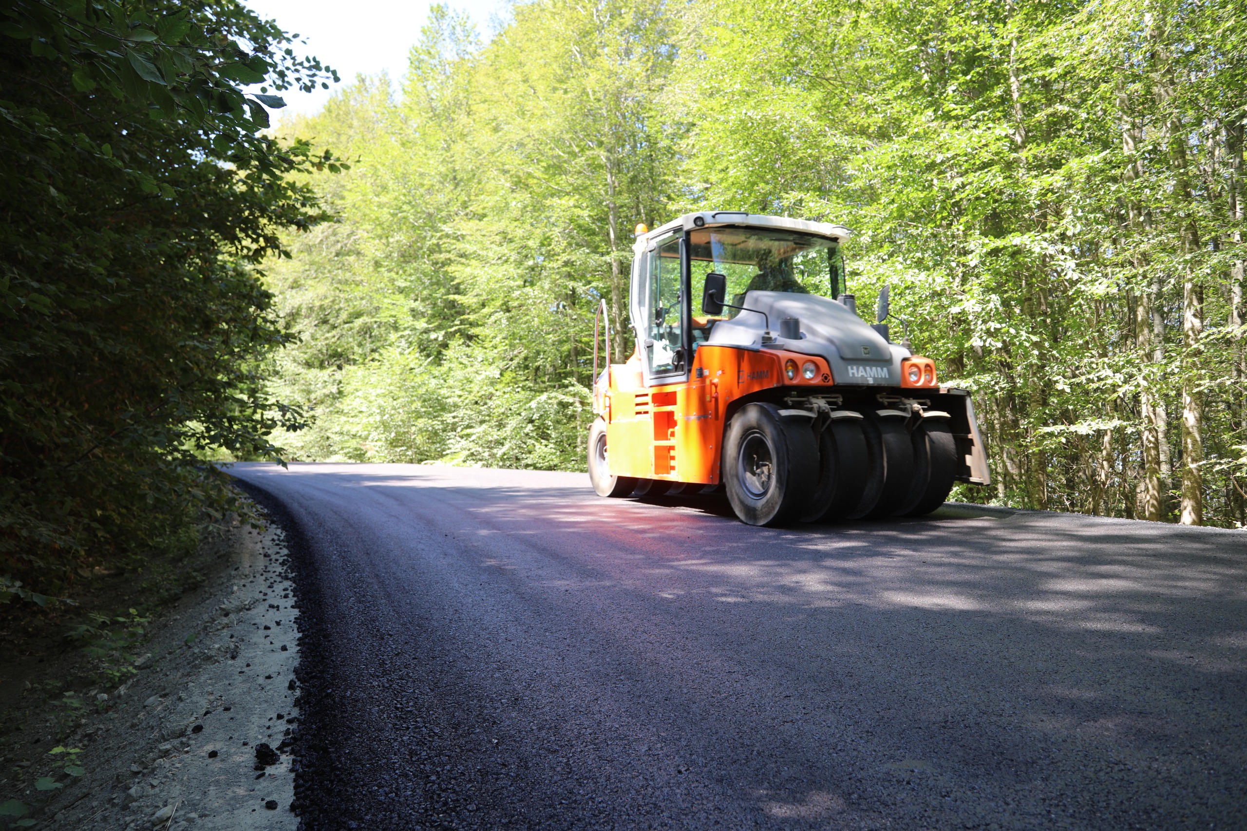 Bursa Büyükşehir’den İznik’te Ulaşımı Kolaylaştıracak Yol Yenileme Çalışması