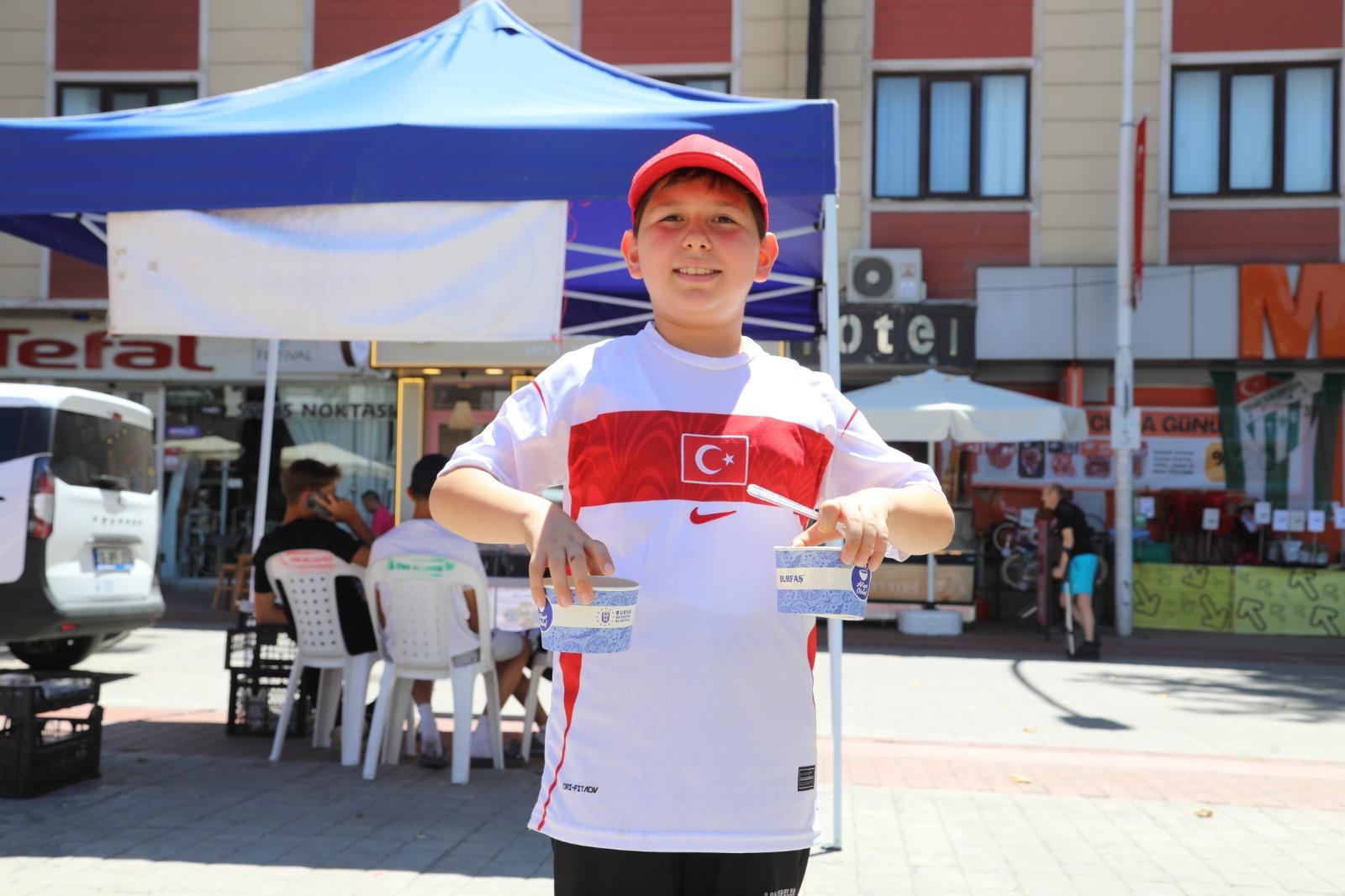 İznik’te Muharrem Ayı Aşure İkramı Yoğun İlgi Gördü