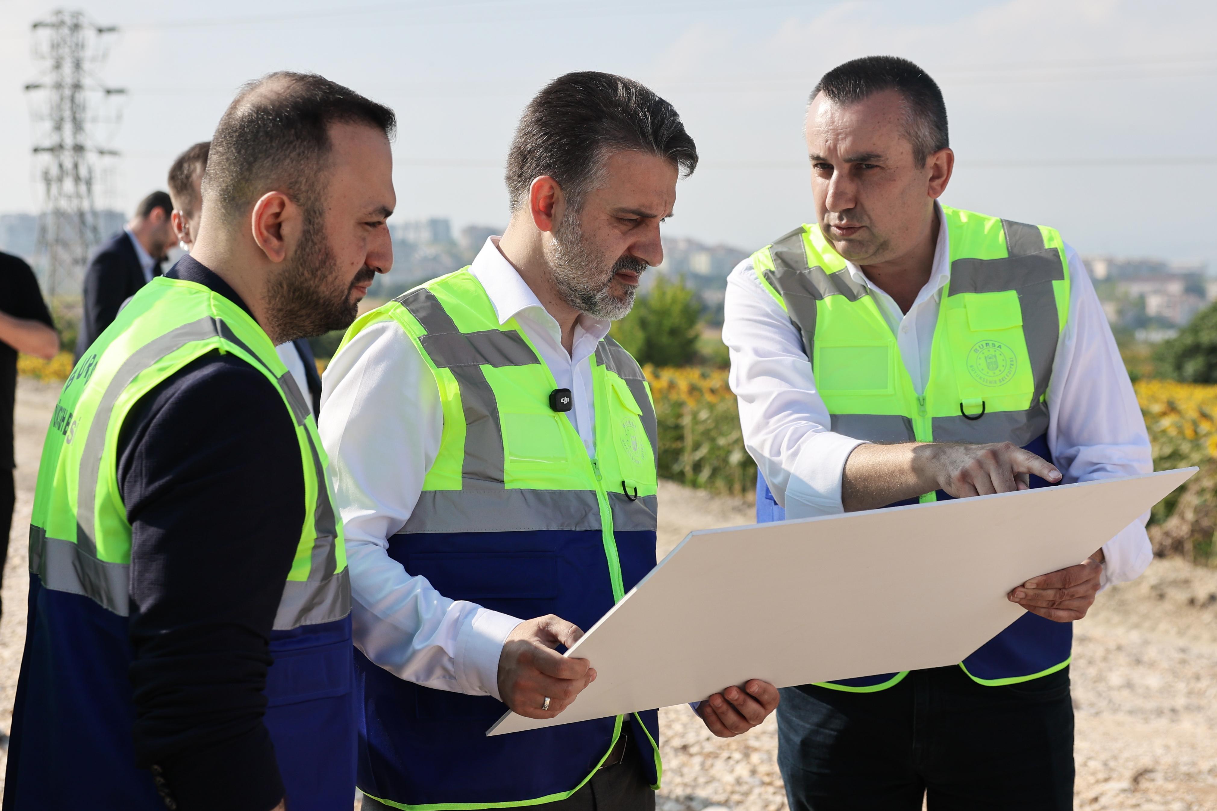Başkan Vekili Biba Nilüfer’de Ulaşımı Rahatlatacak Yol Projelerini İnceledi 10 Başkan Vekili Biba Nilüfer’de Ulaşımı Rahatlatacak Yol Projelerini İnceledi