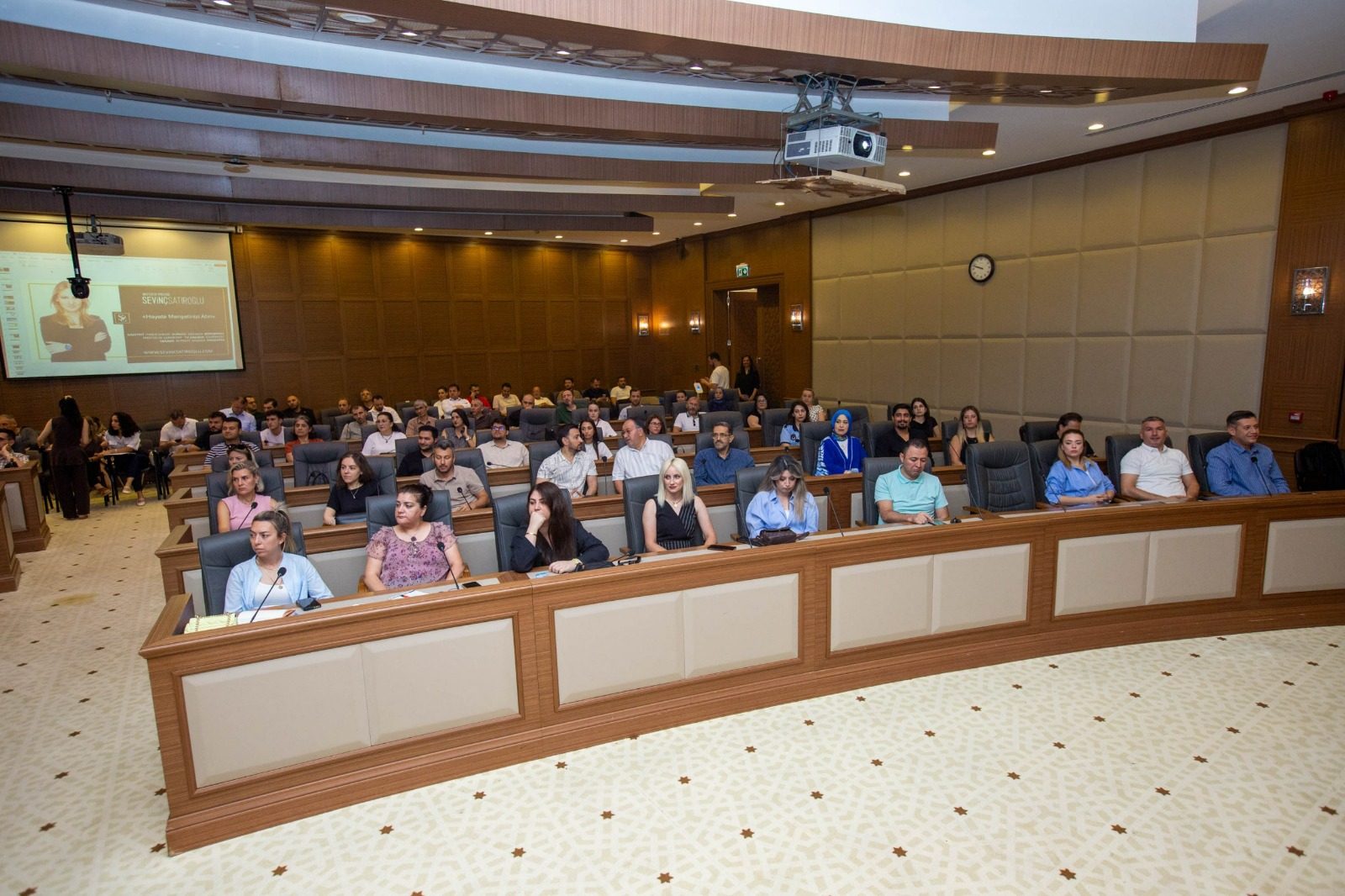 Bursa Büyükşehir Belediyesi’nden Yerel Yönetim Kadrolarına Protokol ve Nezaket Eğitimi 8 Bursa Büyükşehir Belediyesi’nden Yerel Yönetim Kadrolarına Protokol ve Nezaket Eğitimi