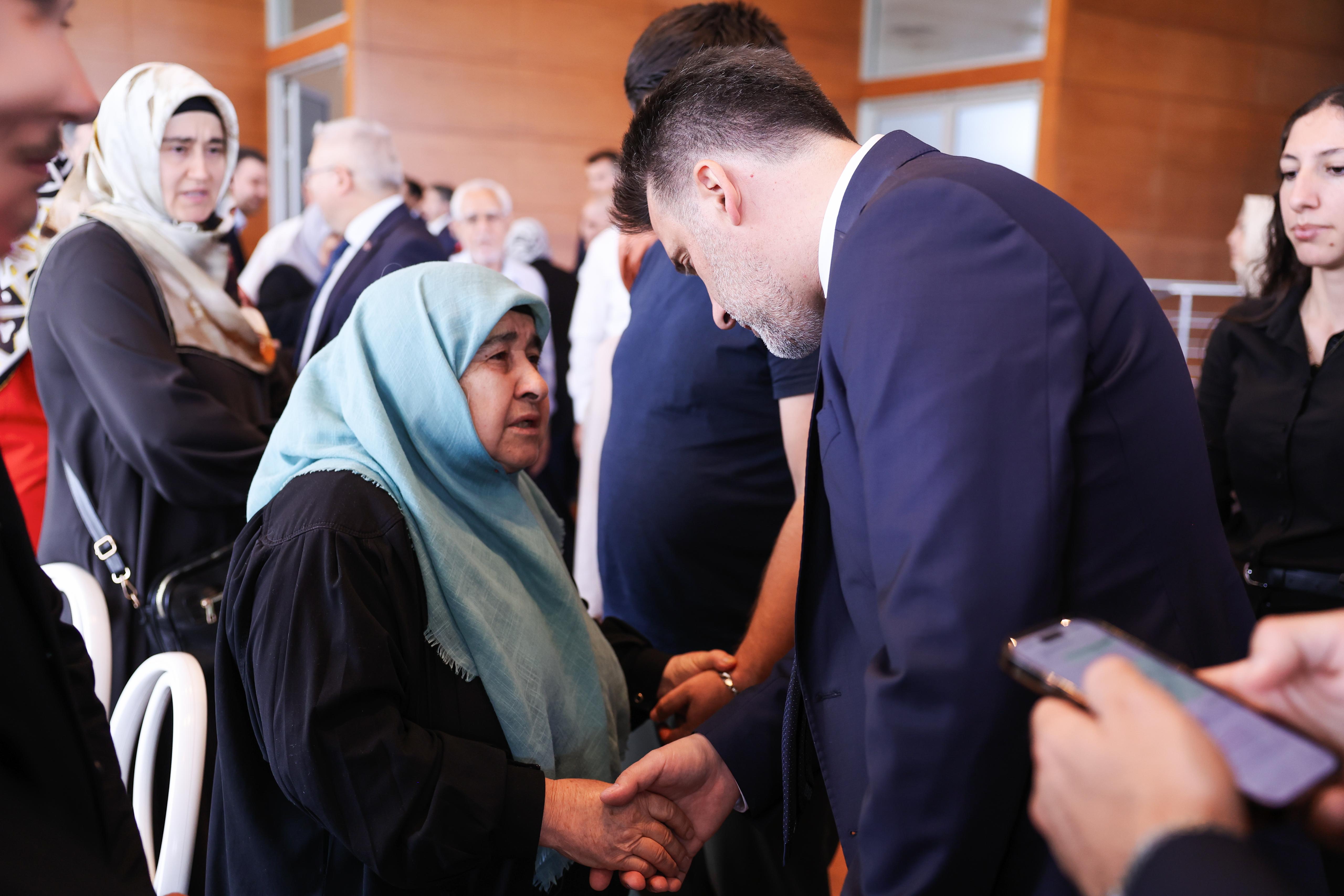 Bursa’da Şehit ve Gazi Aileleri İçin Anlamlı Birlik Yemeği Düzenlendi