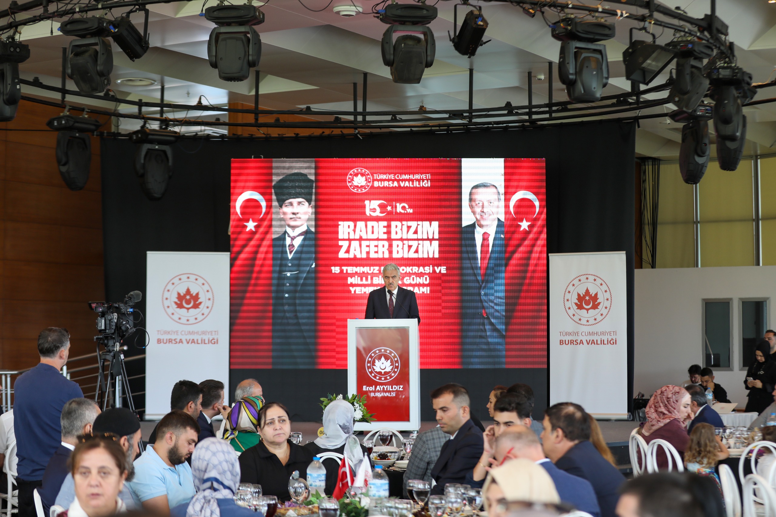 Bursa’da Şehit ve Gazi Aileleri İçin Anlamlı Birlik Yemeği Düzenlendi