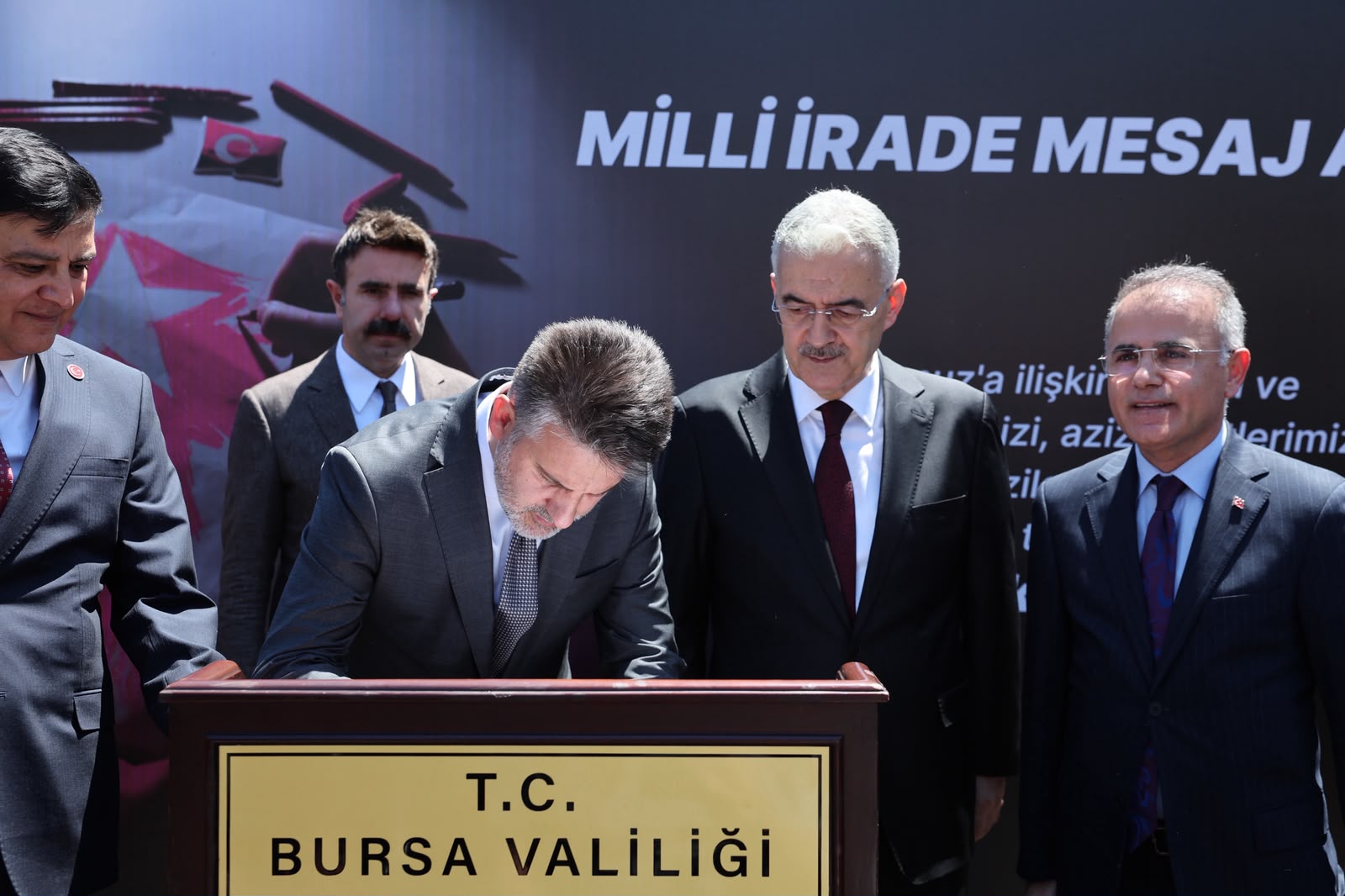 Bursa’da 15 Temmuz Anma Programı Şehitlik Ziyaretleriyle Başladı