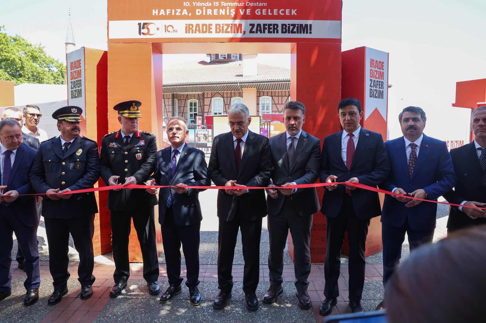 Bursa’da 15 Temmuz Anma Programı Şehitlik Ziyaretleriyle Başladı
