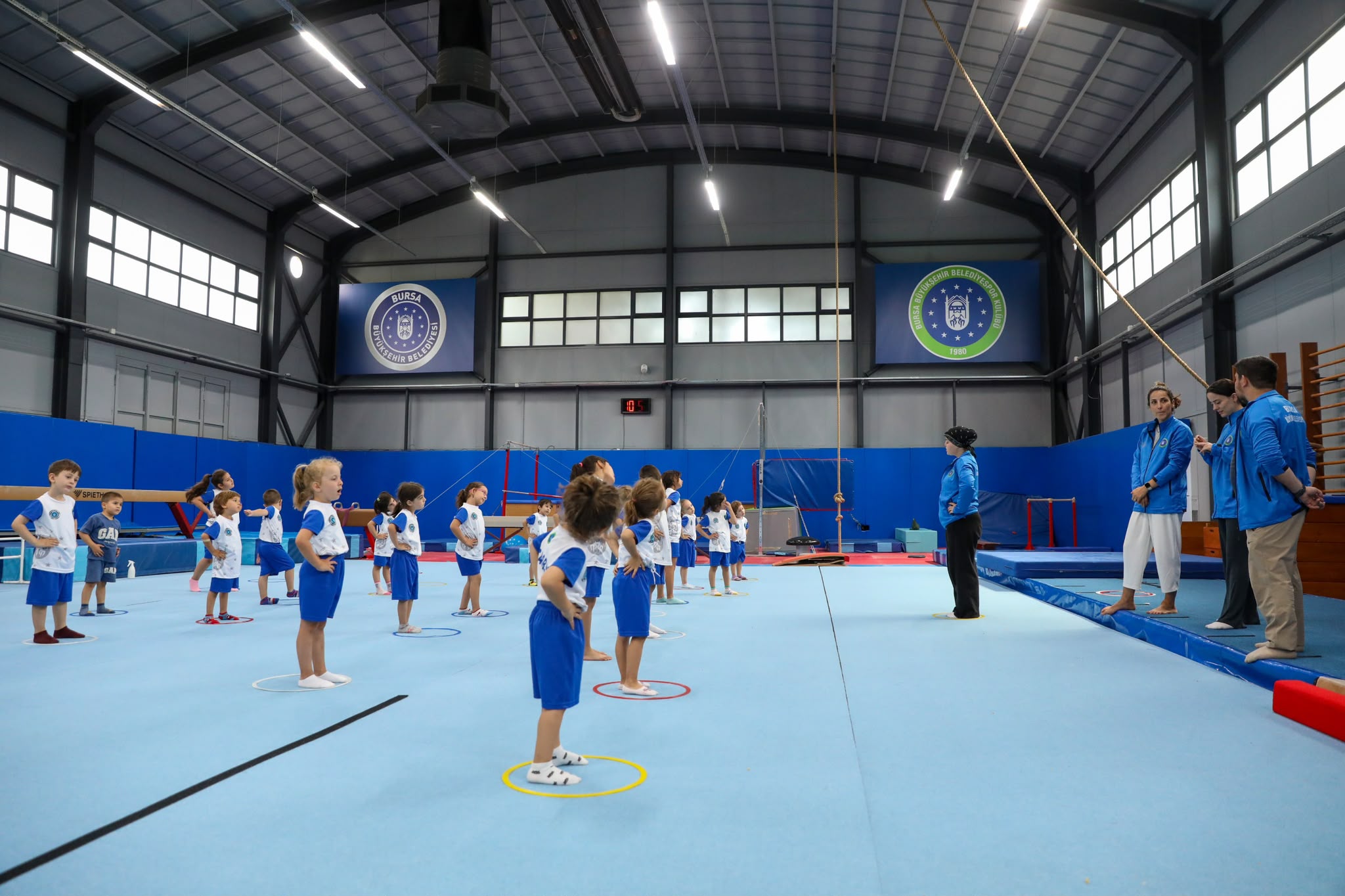 Bursa Büyükşehir’in Yaz Spor Okullarında İlk Dönem Sona Erdi 8 Bursa Büyükşehir’in Yaz Spor Okullarında İlk Dönem Sona Erdi