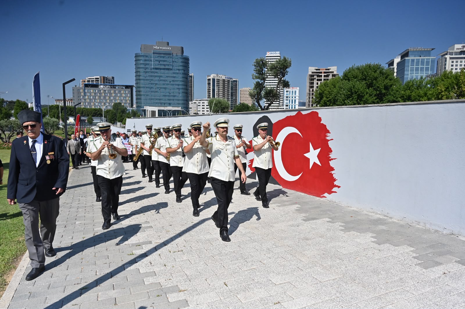 Kıbrıs Barış Harekatı’nın 52. Yılında Şehitler ve Gaziler Bursa’da Anıldı 5 Kıbrıs Barış Harekatı’nın 52. Yılında Şehitler ve Gaziler Bursa’da Anıldı