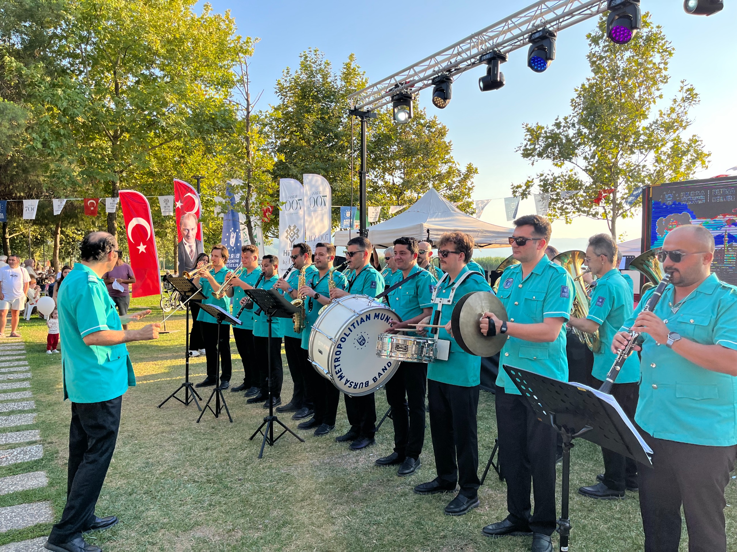 İznik’te İlçe Şenlikleriyle Fetih Coşkusu Yaşandı 7 İznik’te İlçe Şenlikleriyle Fetih Coşkusu Yaşandı