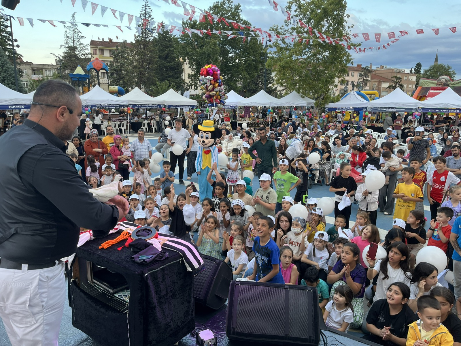 Yenişehir'de Bursa'nın Fethi'nin 700. Yılı Coşkusu İlçe Şenliğiyle Yaşandı 14 Yenişehir'de Bursa'nın Fethi'nin 700. Yılı Coşkusu İlçe Şenliğiyle Yaşandı