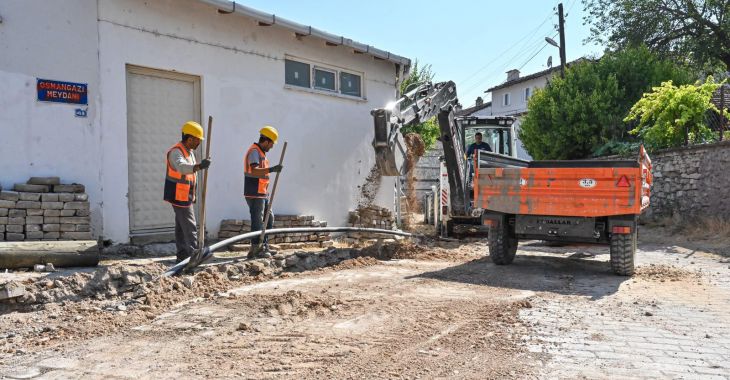 Bursa’da kırsal mahallelerin altyapısı güçleniyor