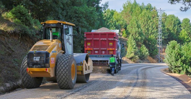 Osmangazi'nin 3 mahallesinde yollar yenileniyor