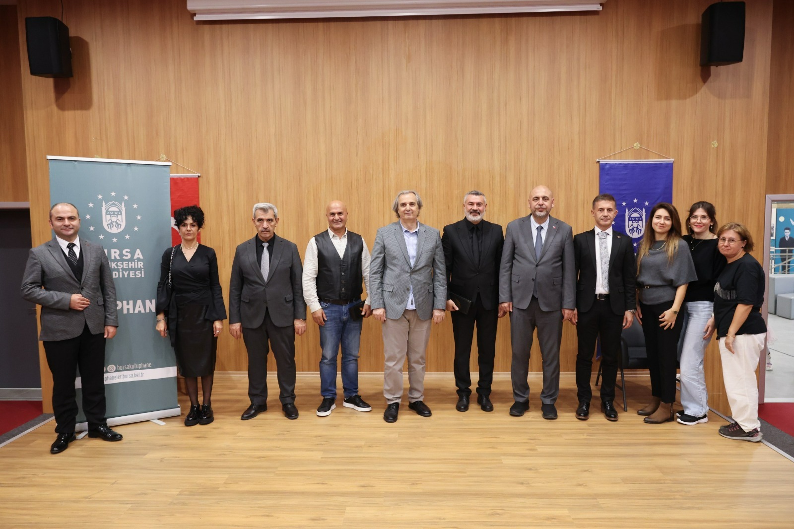 Bursa'da Karagöz geleneği gelecek kuşaklara aktarılıyor