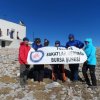 Engelleri el ele aştılar, zirveye ulaştılar 