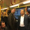 Başkan Aktaş sorunları metroda dinledi 