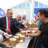 Üniversitelilere her alanda tam destek 