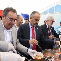 Üniversitelilere her alanda tam destek 