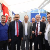 Üniversitelilere her alanda tam destek 