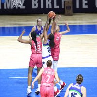 Büyükşehir’in perileri galibiyete ulaştı 