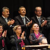 Koro muhtarlar olunca, solist başkan oldu  