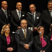 Koro muhtarlar olunca, solist başkan oldu  