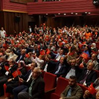 Koro muhtarlar olunca, solist başkan oldu  