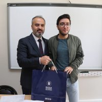 Büyükşehir’le adım adım üniversiteye  