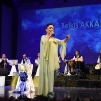 Belkıs Akkale ile sezona merhaba 