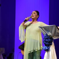 Belkıs Akkale ile sezona merhaba 