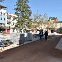 Yenişehir meydanına kavuşuyor 