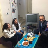 Davet twitterdan, çaylar üniversitelilerden 