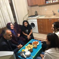 Davet twitterdan, çaylar üniversitelilerden 