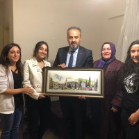 Davet twitterdan, çaylar üniversitelilerden 